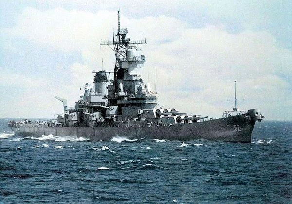 Revell 05129 New Jersey BB 62 1 Revell 05129 New Jersey BB 62